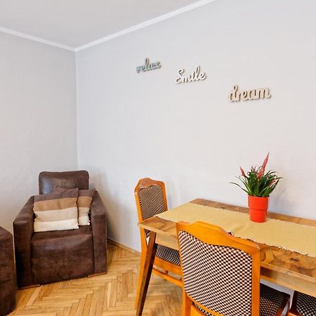 Apartament Pod Krasnalem Wroclovkiem Apartment วรอตซวาฟ ภายนอก รูปภาพ